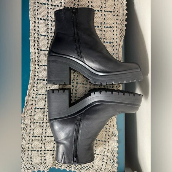 Jeffrey Campbell Women's Tracker Block-Heel Platform Booties Size 9.5 Leather - Picture 6 of 13